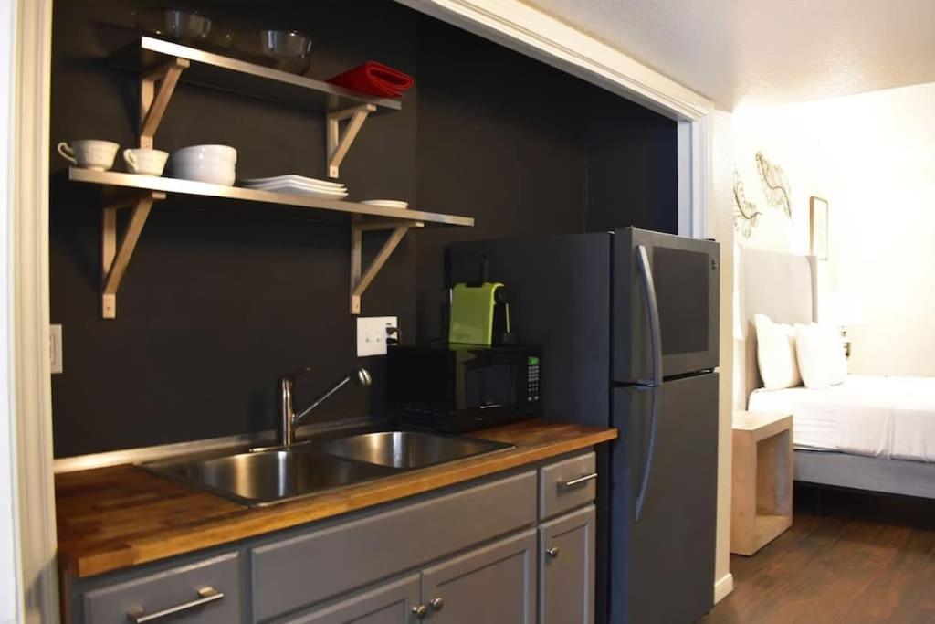 Montrose Pied-A-Terre Apartments Walking Distance To Museums Χιούστον Εξωτερικό φωτογραφία