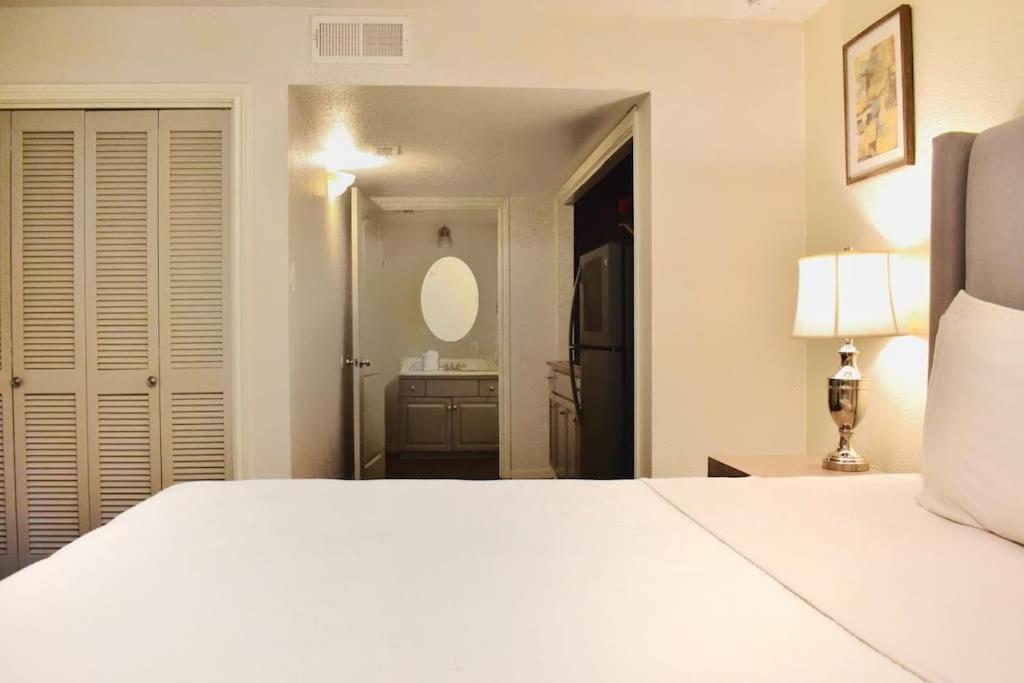 Montrose Pied-A-Terre Apartments Walking Distance To Museums Χιούστον Εξωτερικό φωτογραφία